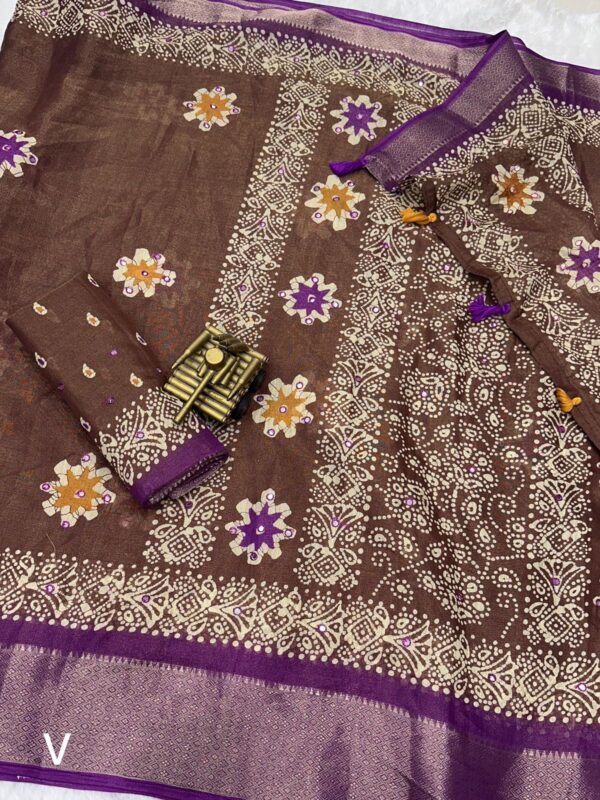 Caliph Fashion Presents - Chand Bahar Design Saree🌙✨ - Image 8