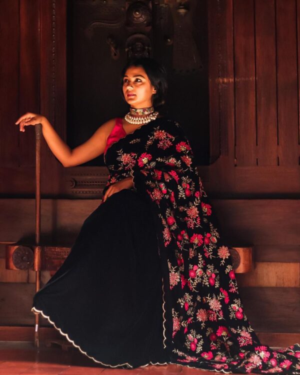 Caliph Fashion Presenting NEW DESIGNER PARTY WEAR BLACK 9000 VELVET SAREE